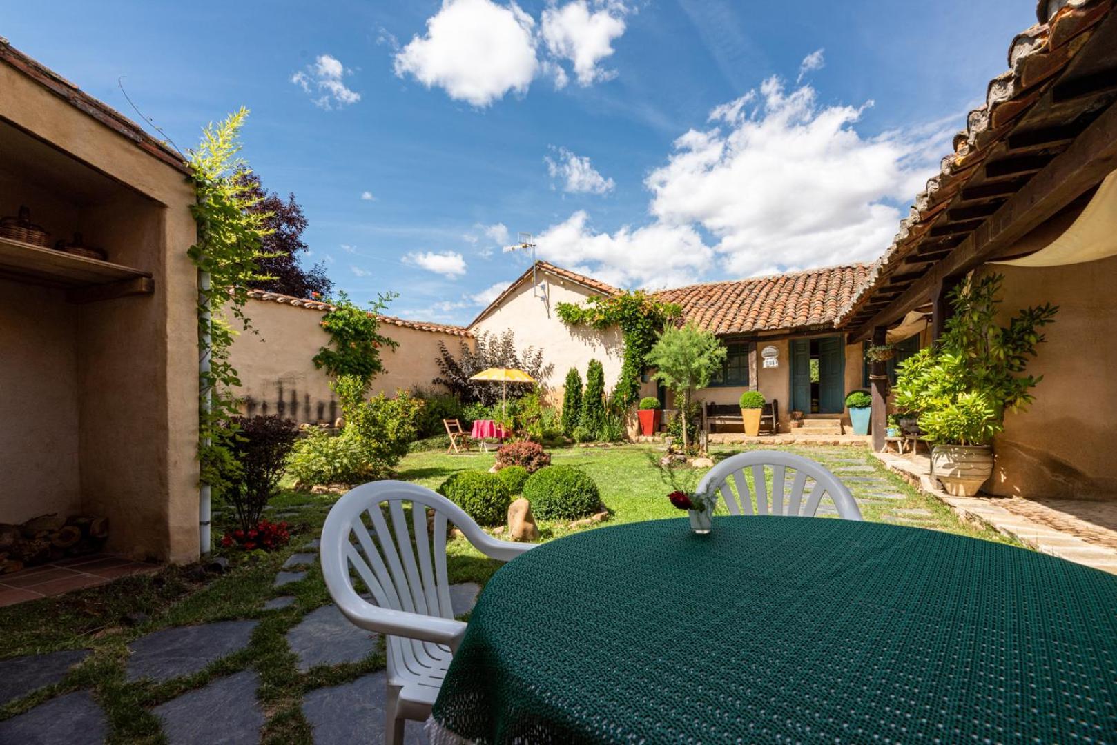 Descubre La Cepedana: Casa Rural Con Encanto En Cogorderos, A Solo 10 Km De Astorga Exteriör bild